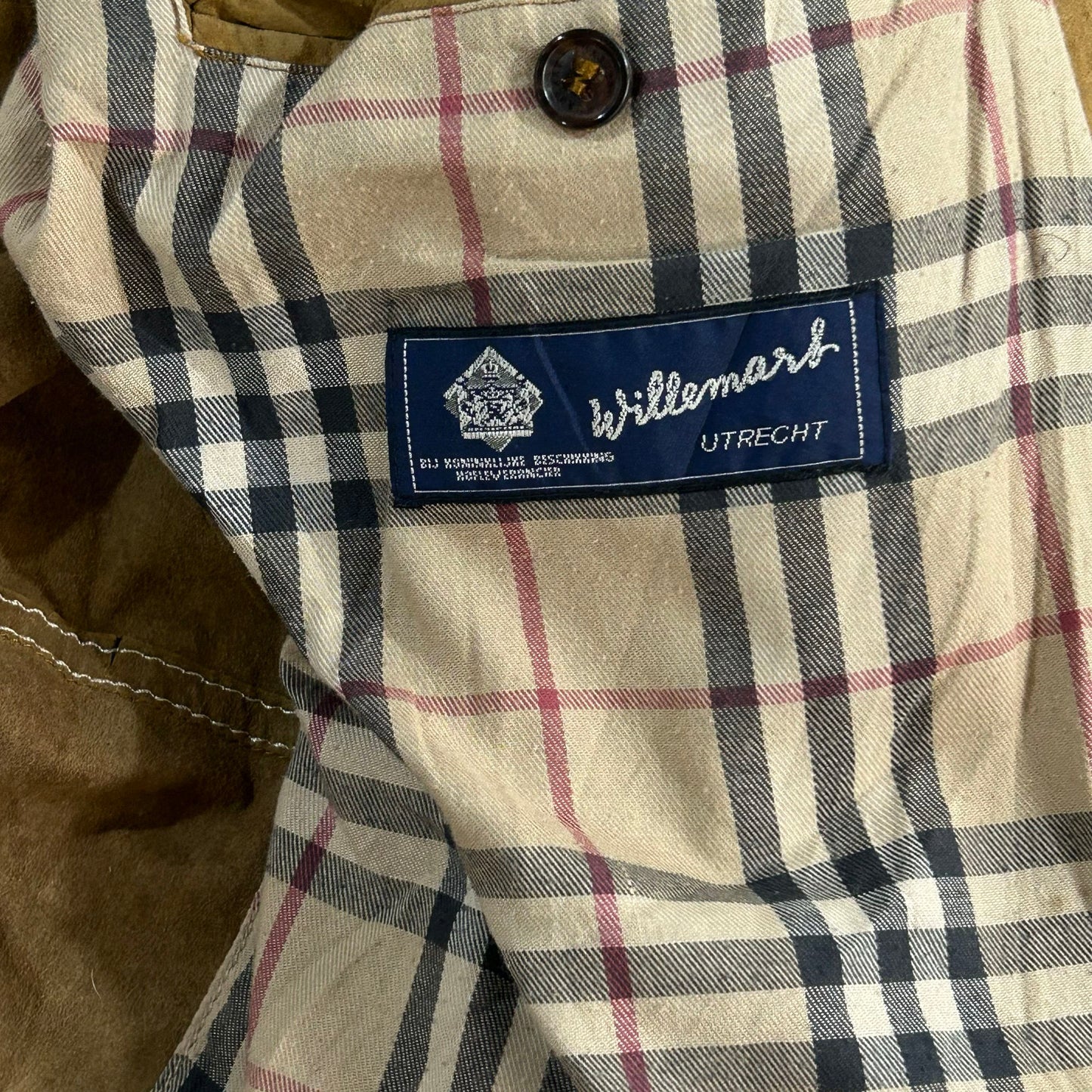 Vintage Burberry Pre-owned Luxury Mid-Length Leather Jackets