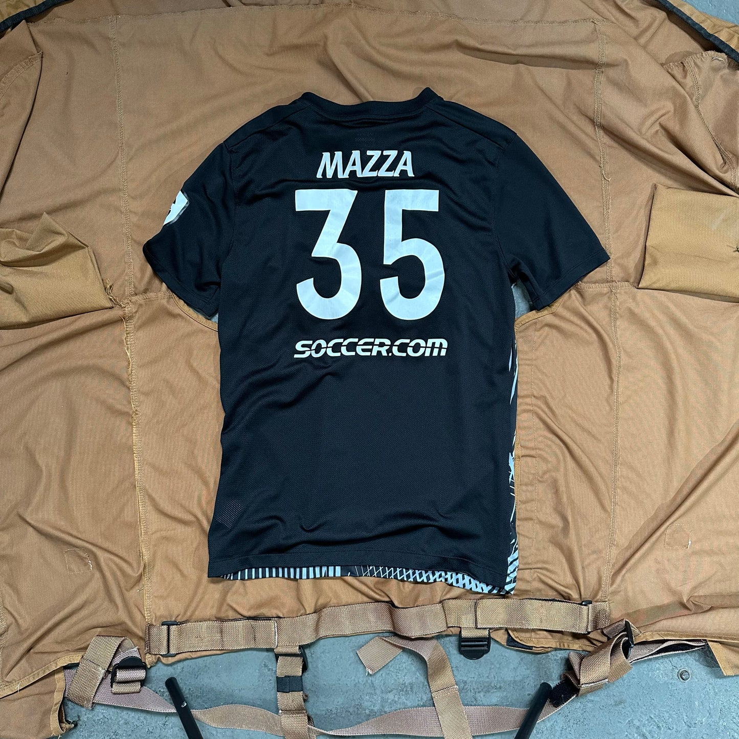Vintage Nike Sportswear Jerseys