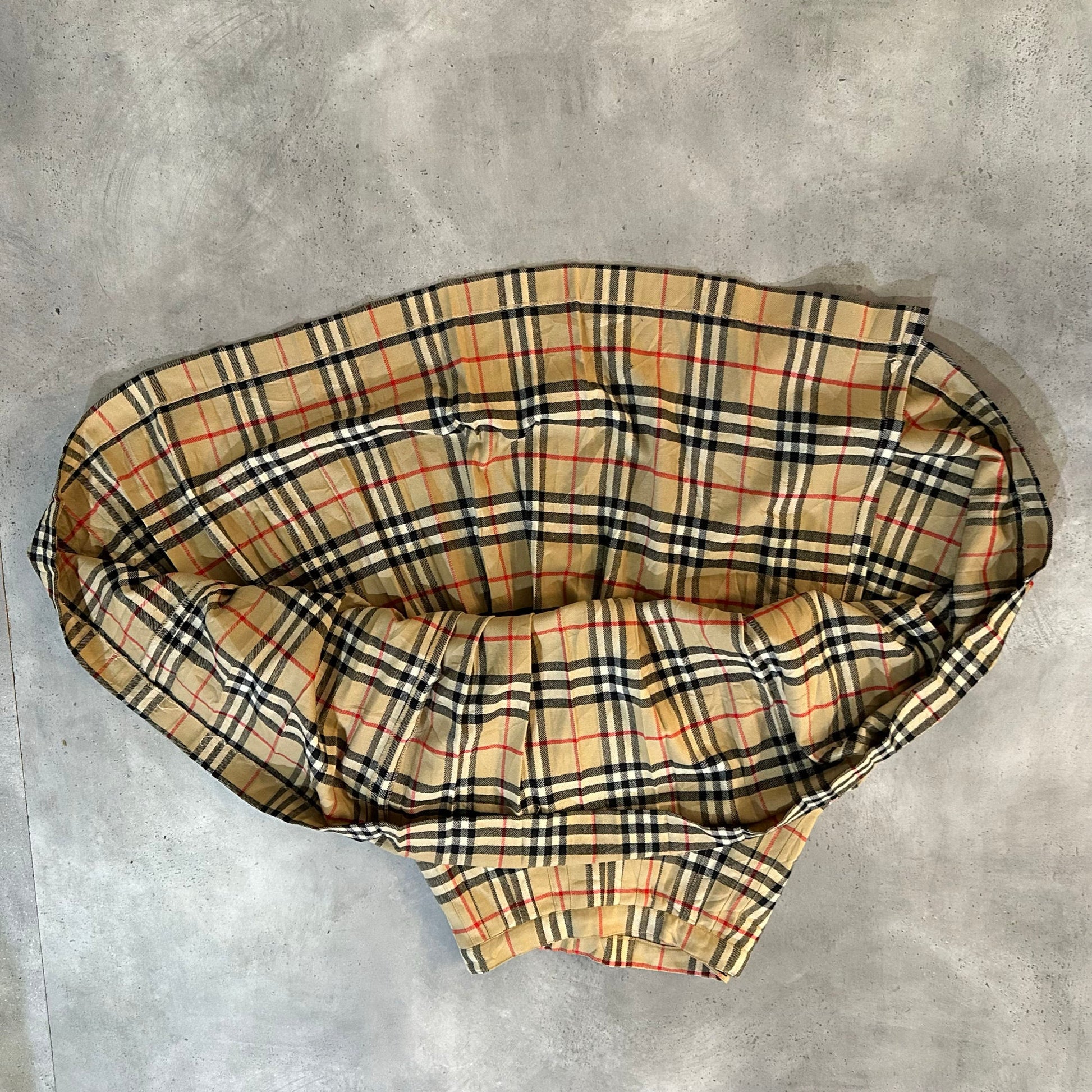 Vintage 70s-90s Scotland Burberry Pre-owned Luxury