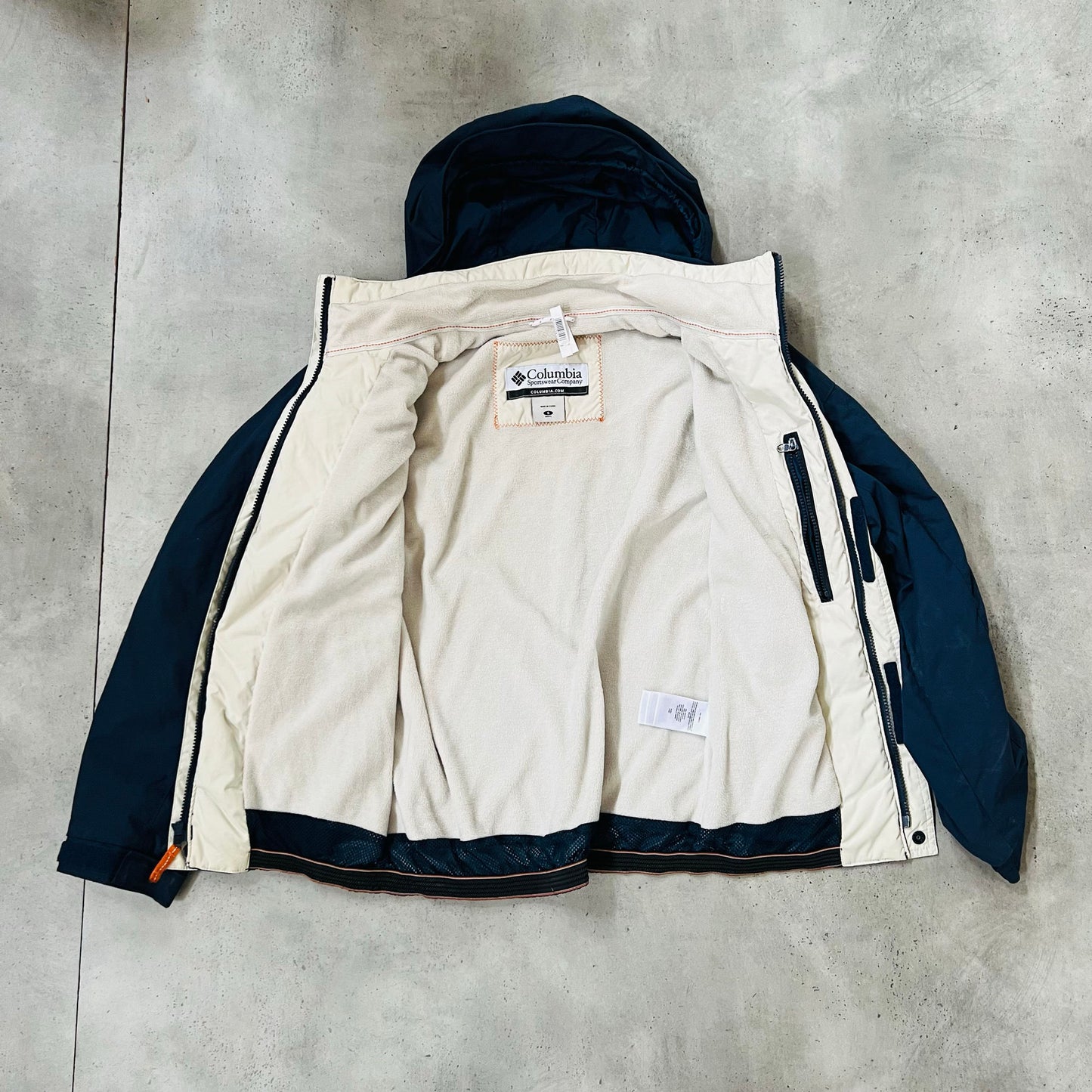 Vintage Columbia Outdoor Hooded Jackets