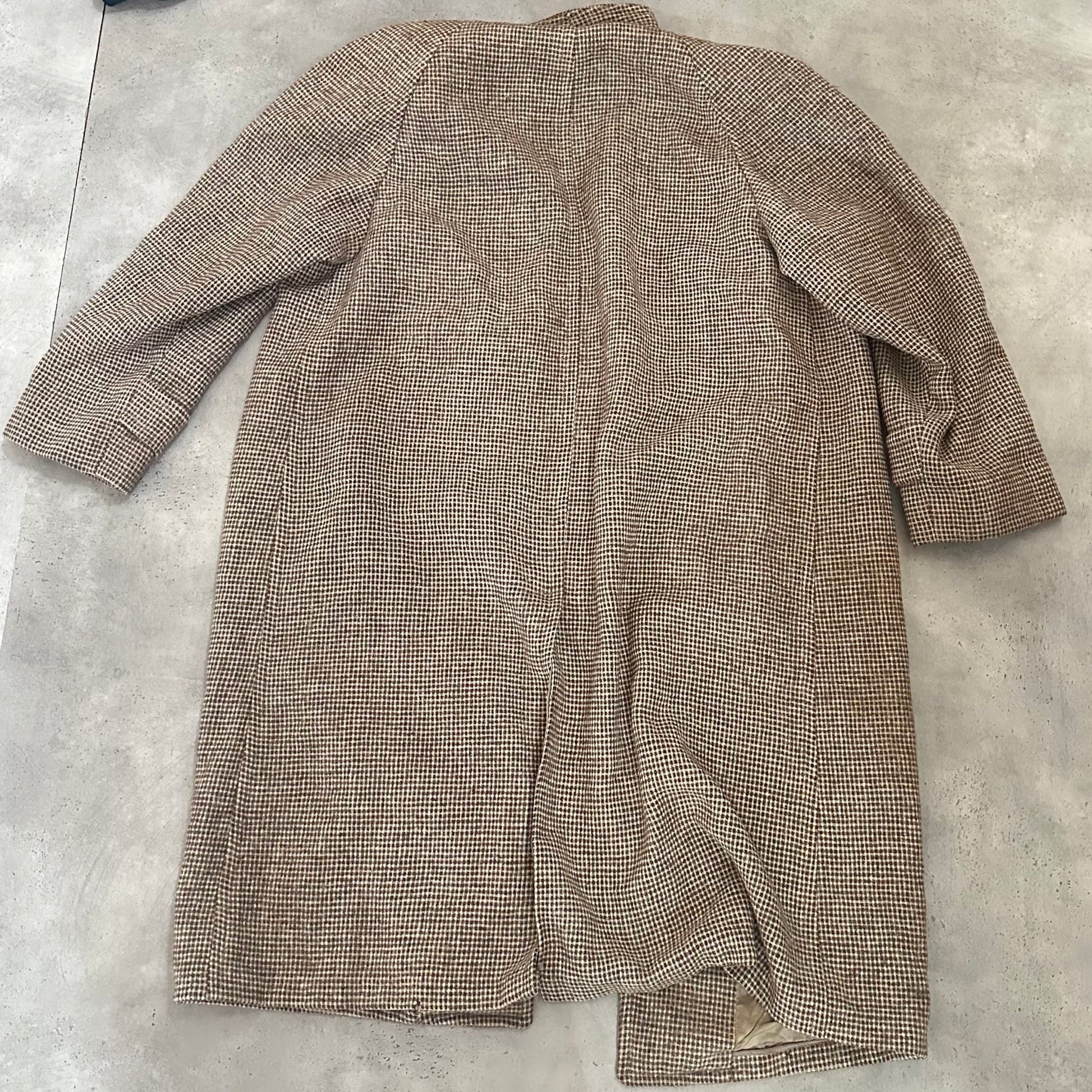 Vintage Antique Scotland Retro Coats