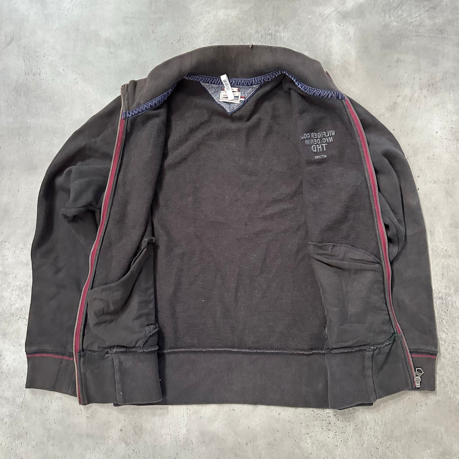 Vintage Tommy Hilfiger Retro Sweatshirts