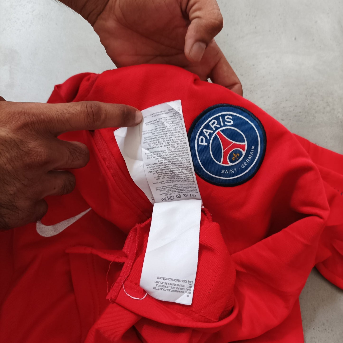 Vintage Nike Sportswear Jerseys