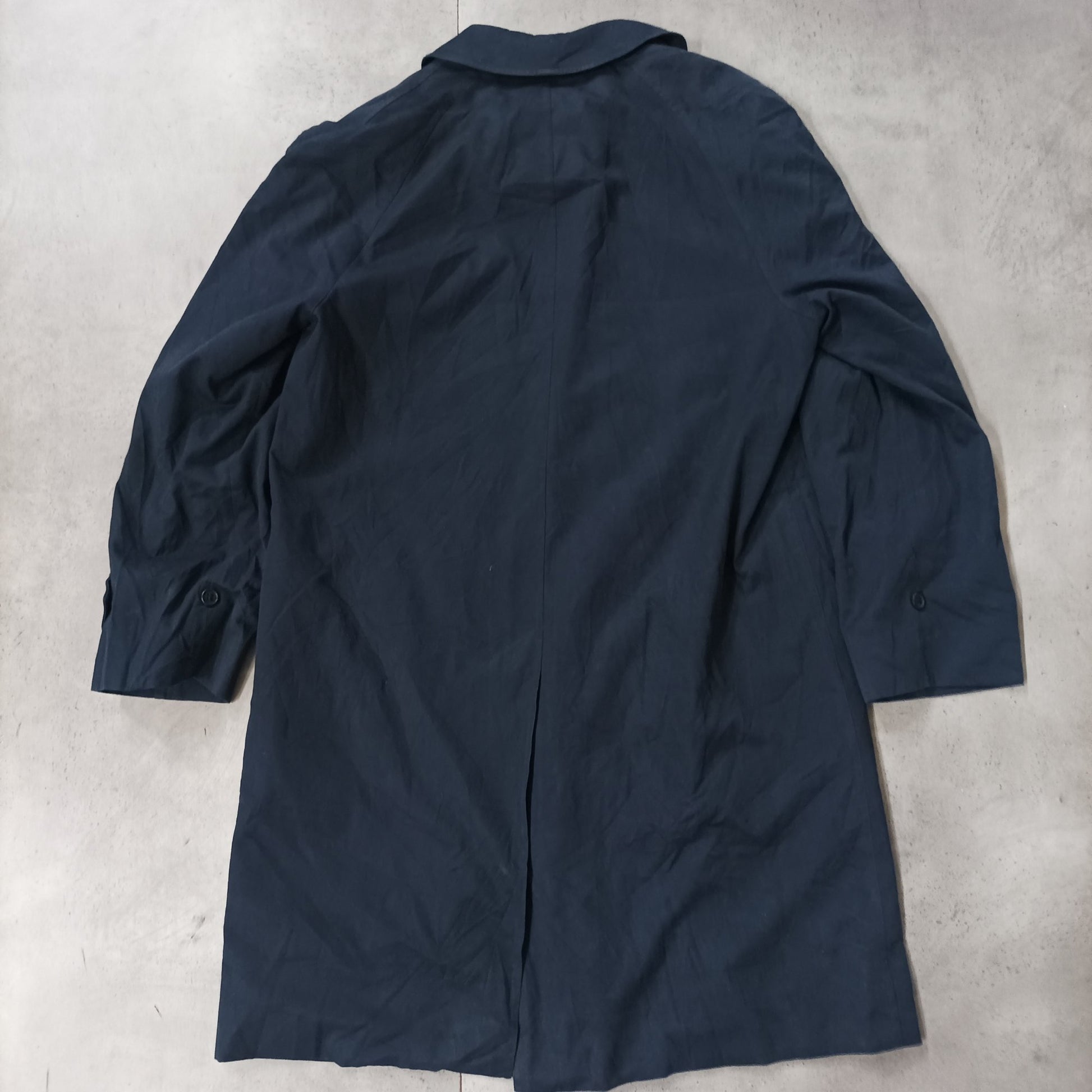 Vintage 70s-90s England Burberry Pre-owned Luxury Trench Coats