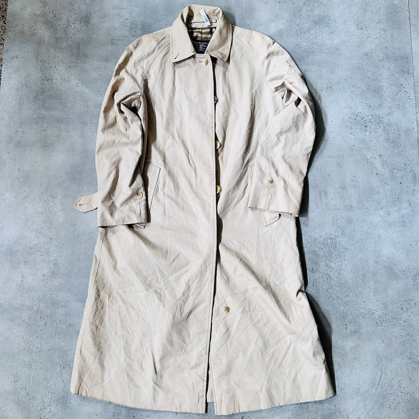 Vintage 70s-90s England Burberry Pre-owned Luxury Trench Coats