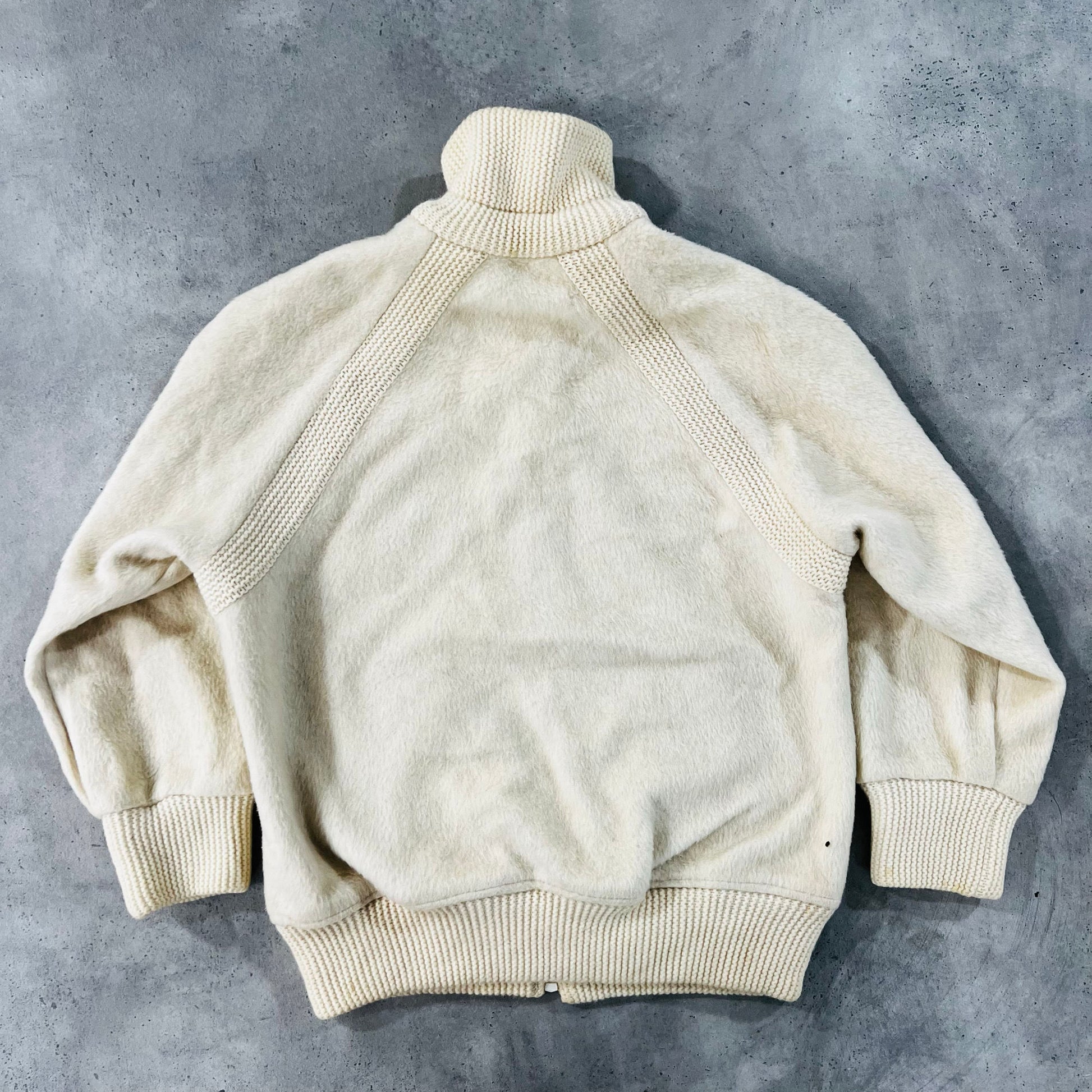 Vintage 70s-90s Italy Retro Cardigan Knitwear