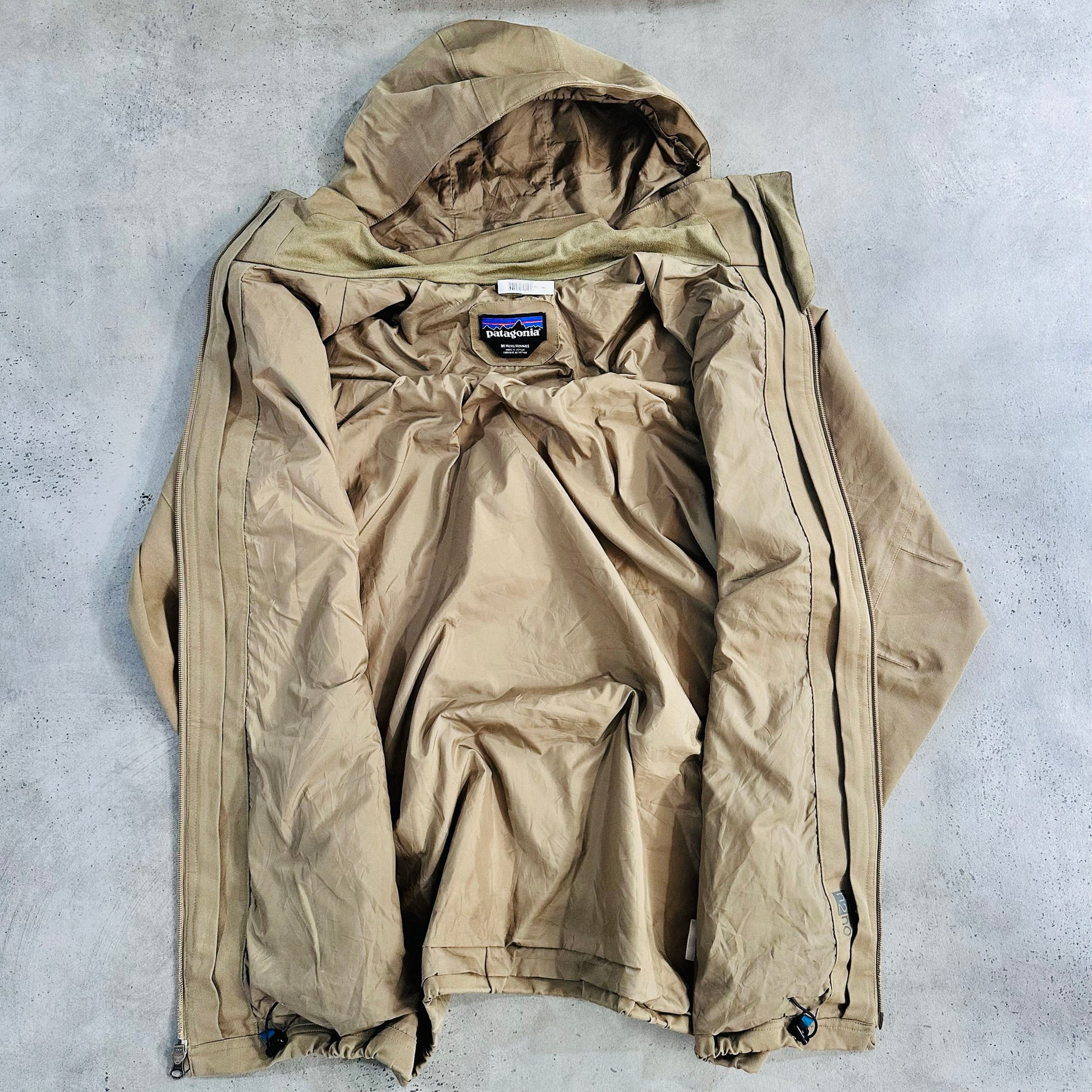 Vintage Patagonia Outdoor Hooded Jackets
