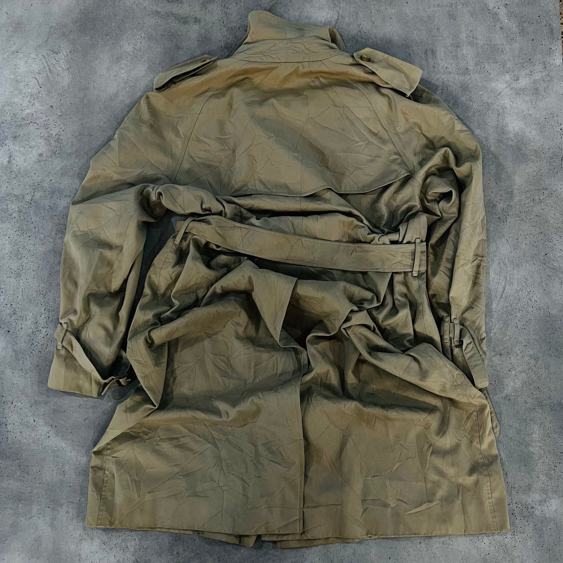 Vintage 70s-90s England Burberry Pre-owned Luxury Trench Coats