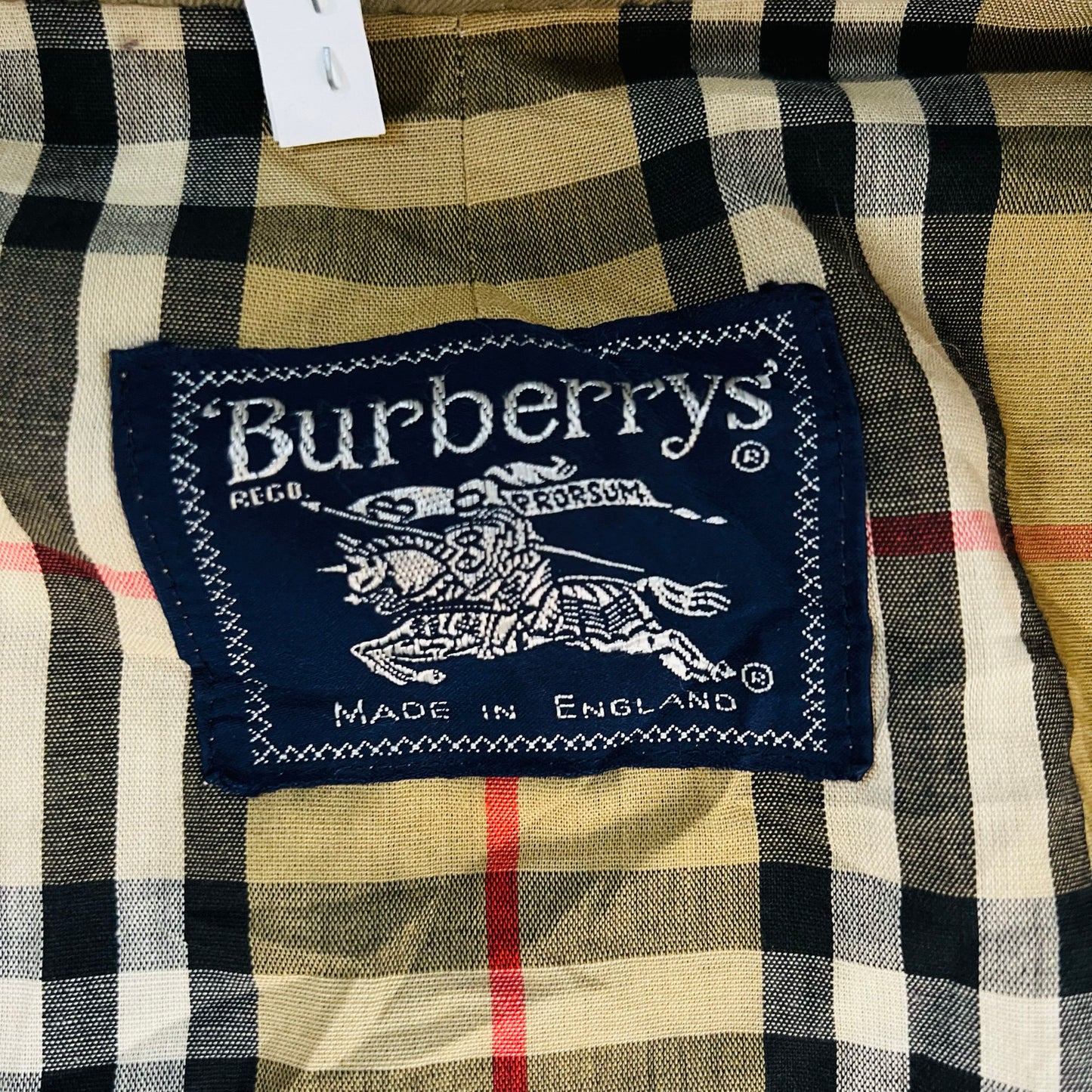 Vintage 70s-90s England Burberry Pre-owned Luxury Trench Coats