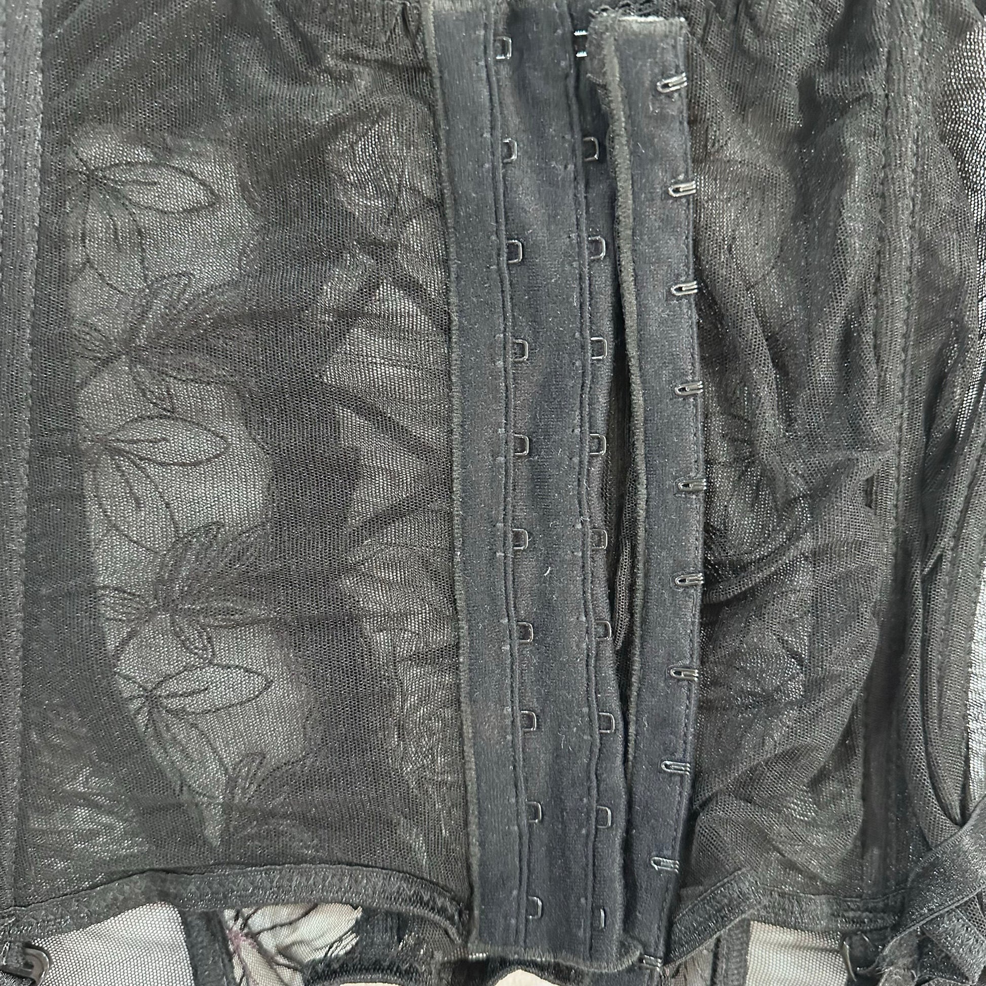 Feminine Embroidered Corset/Bustier